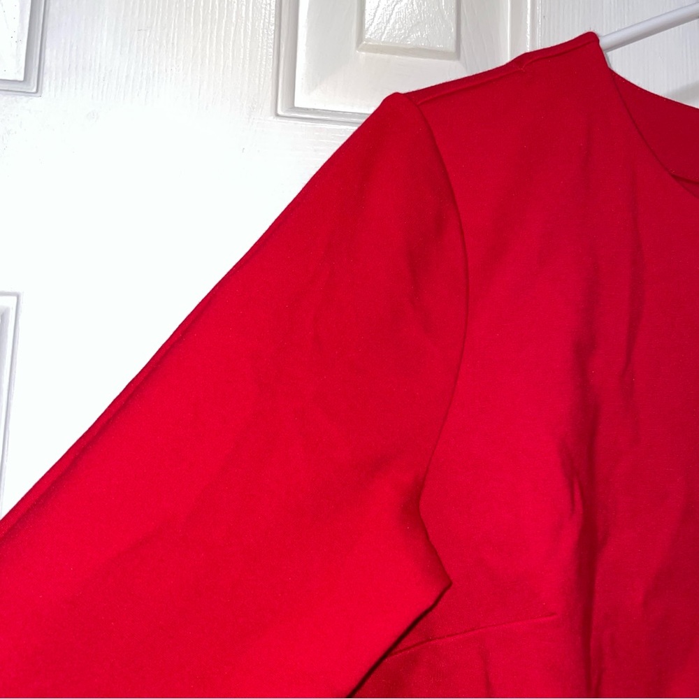 Talbots Red Ponte Knit Split Neck Top with Bow
Detail 3/4 Sleeved Blouse top S - Picture 8 of 14